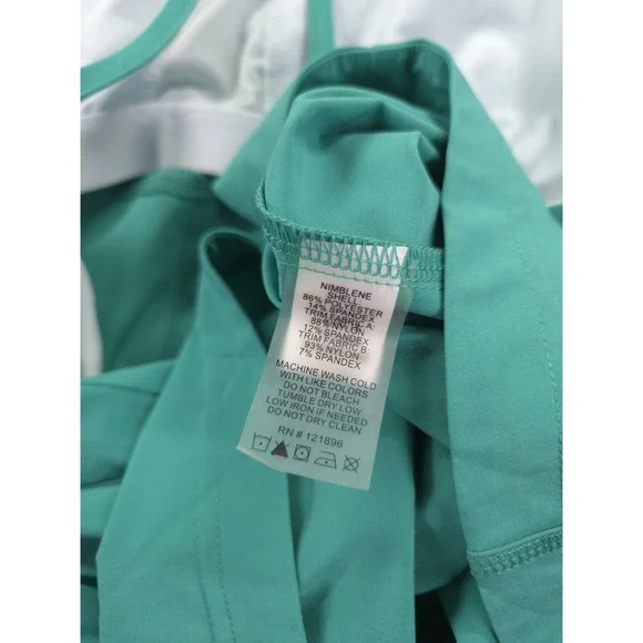 Title Nine Racerback Workout Dress Womens Large Built In Bra Tennis Athletic - Picture 9 of 10